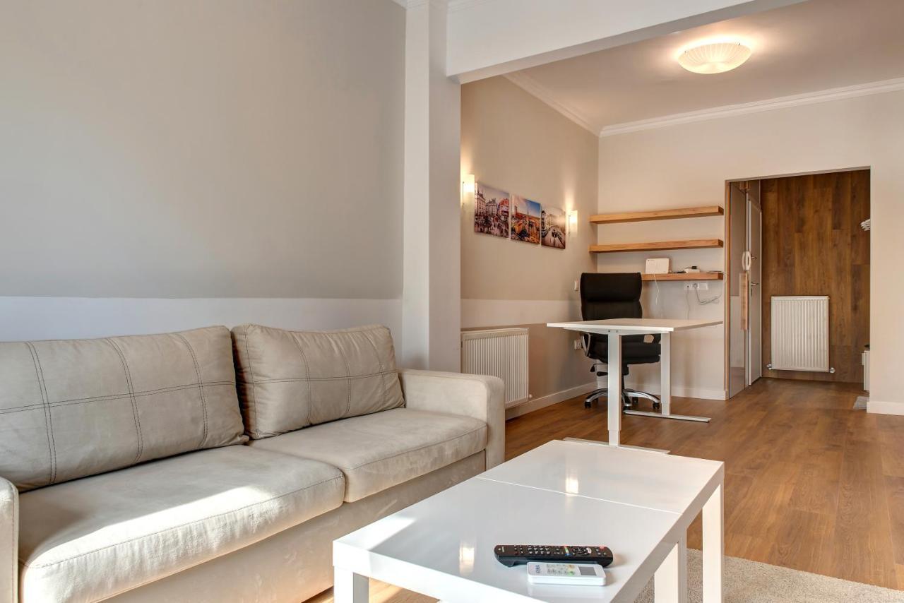 Modern Style Home Near The Train Station 테살로니키 외부 사진